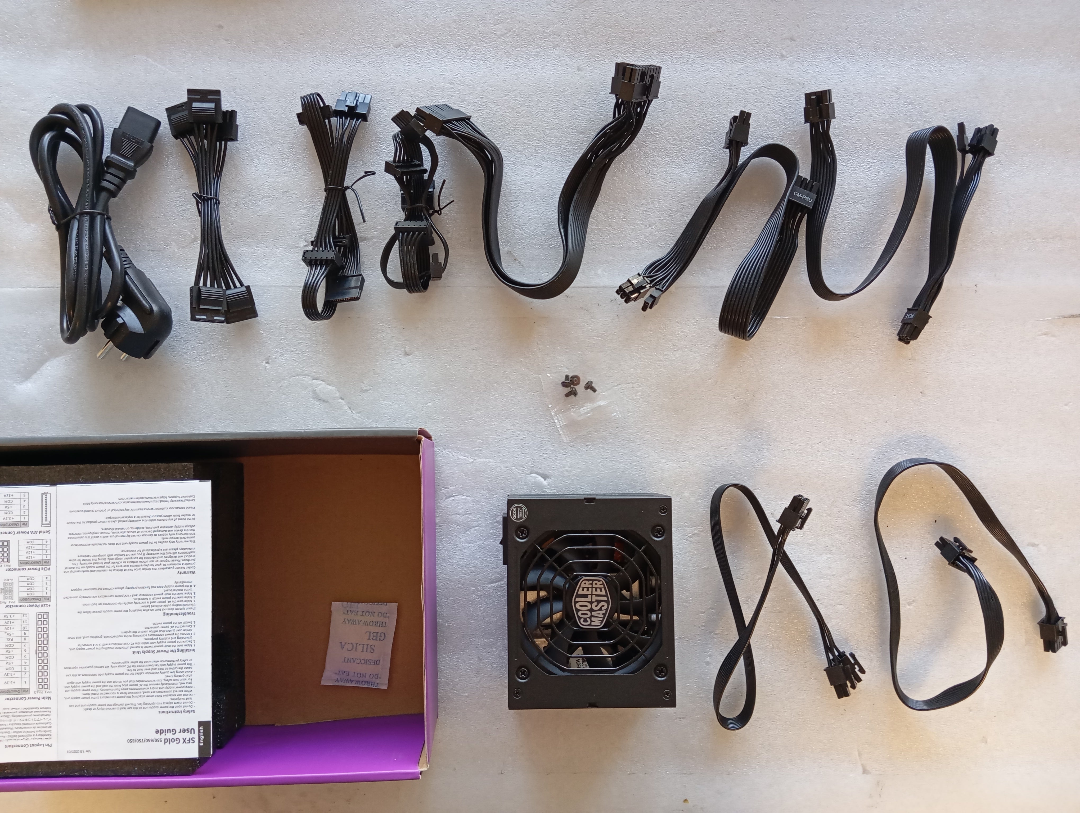 Refurbished Cooler Master V850 SFX Gold (EU-stekker) Refurbished Cooler Master V850 SFX Gold (EU-stekker)